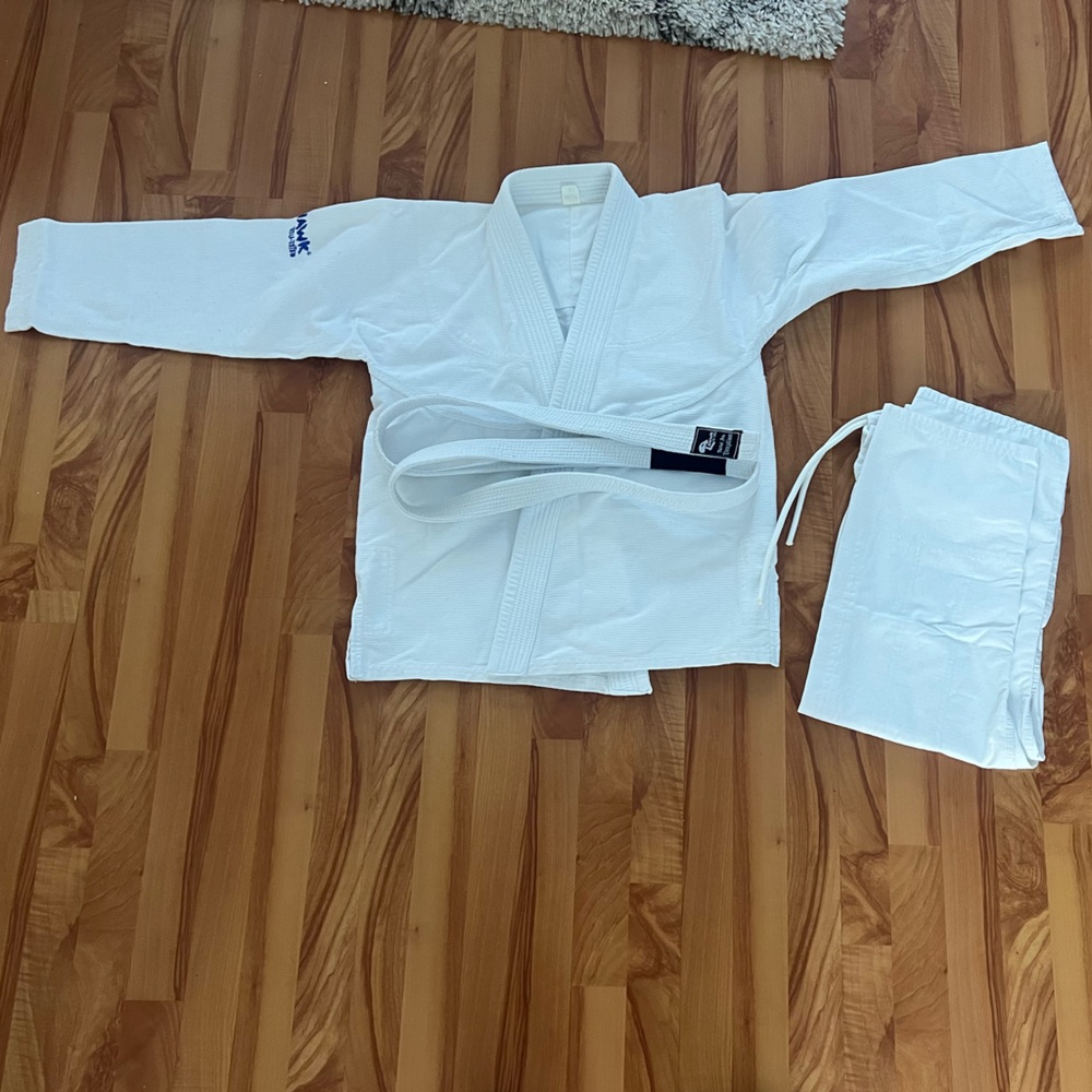 Hawk Sports Brazilian Jiu Jitsu Gi (size A1)